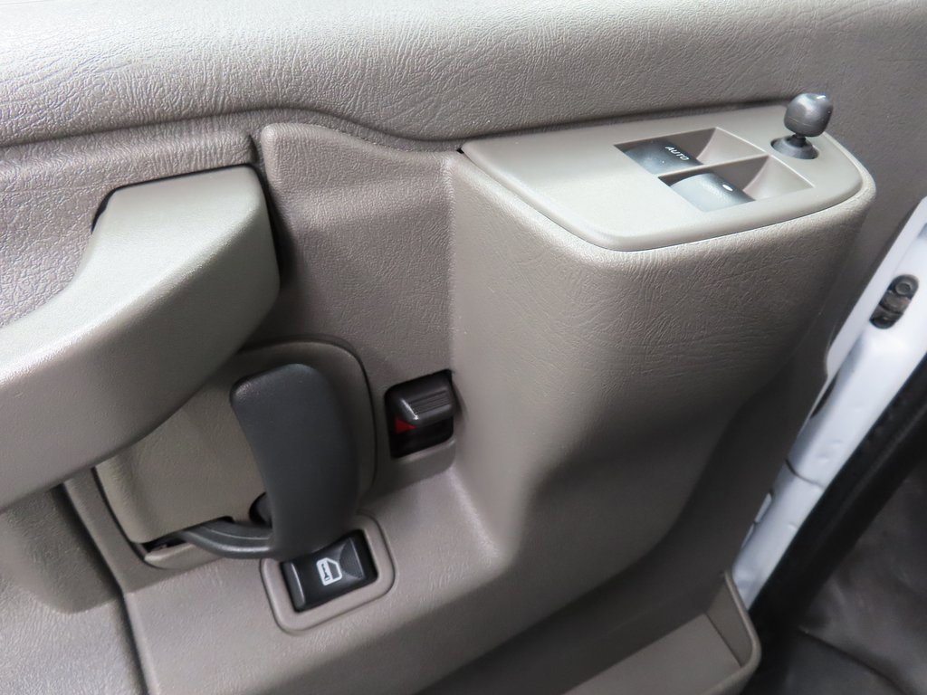 Used 2021 Chevrolet Express 2500 w/ Driver Convenience Package image 45