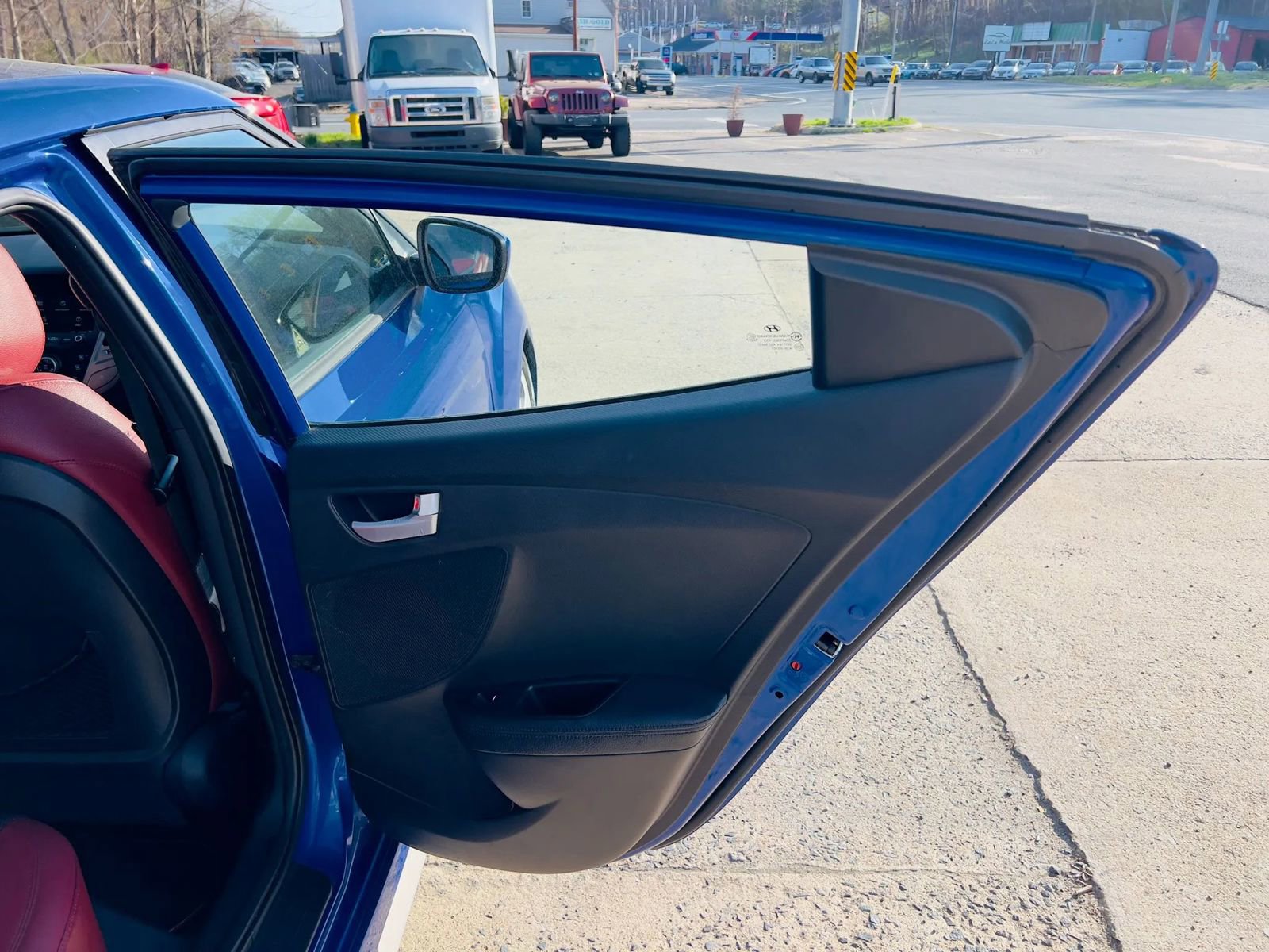 Used 2014 Hyundai Veloster Turbo R-Spec image 15