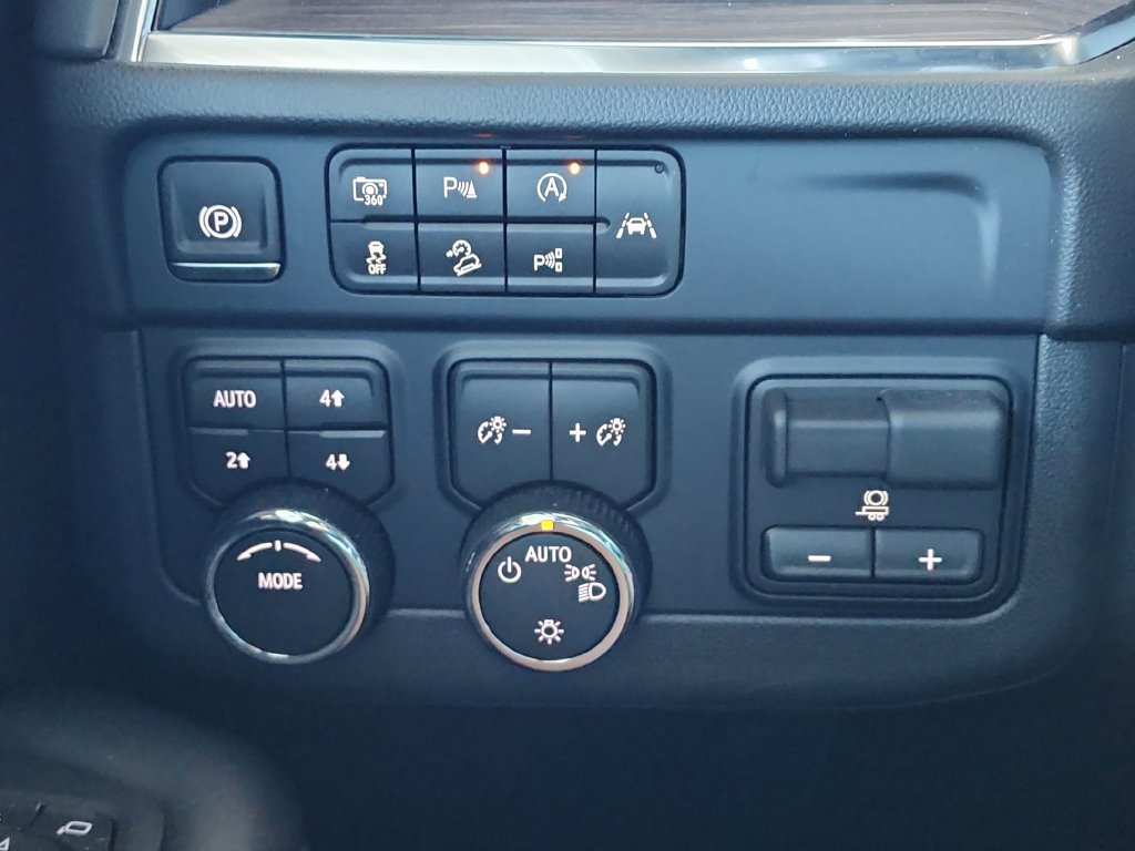 Used 2026 Chevrolet Tahoe LS w/ LPO, Dark Essentials Package AWD/4WD image 24