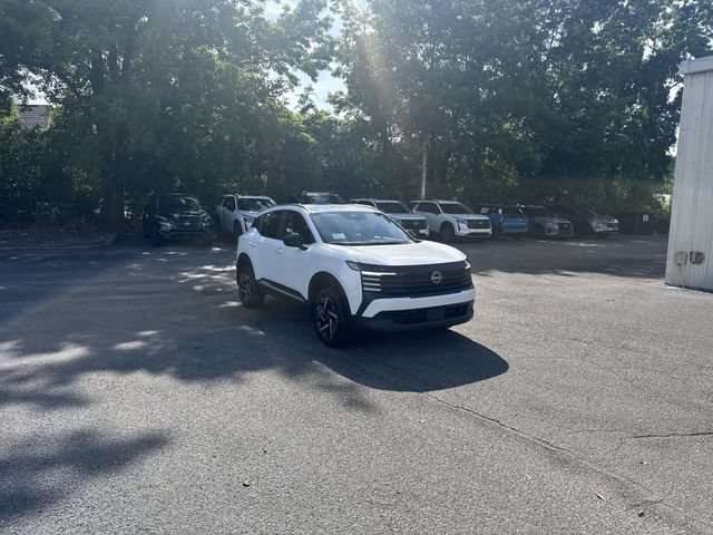 New 2026 Nissan Kicks SV FWD image 3
