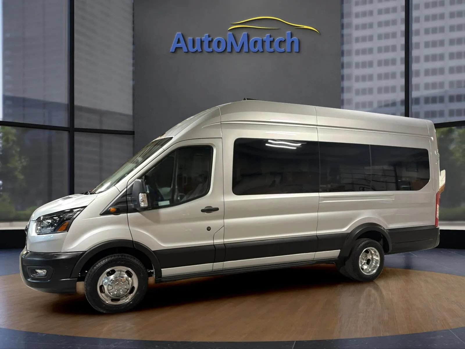 Used 2023 Ford Transit 350 XLT RWD image 6