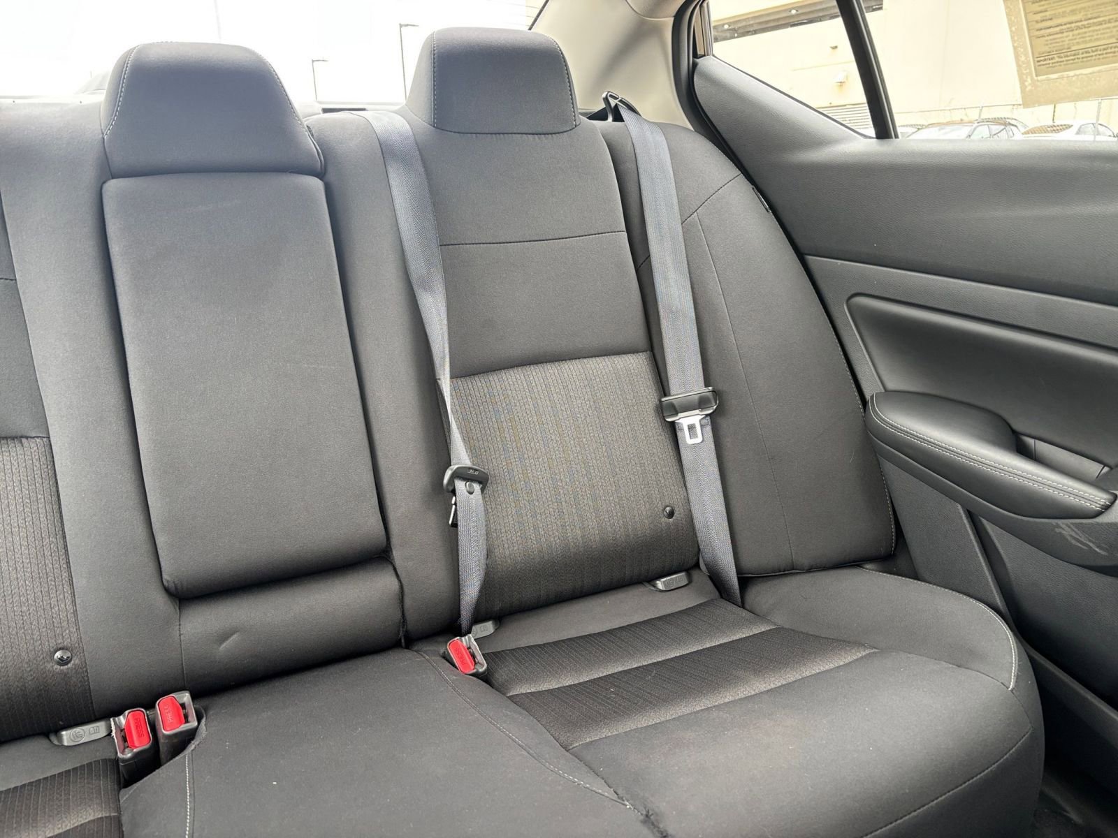 Used 2025 Nissan Altima 2.5 SV FWD image 37