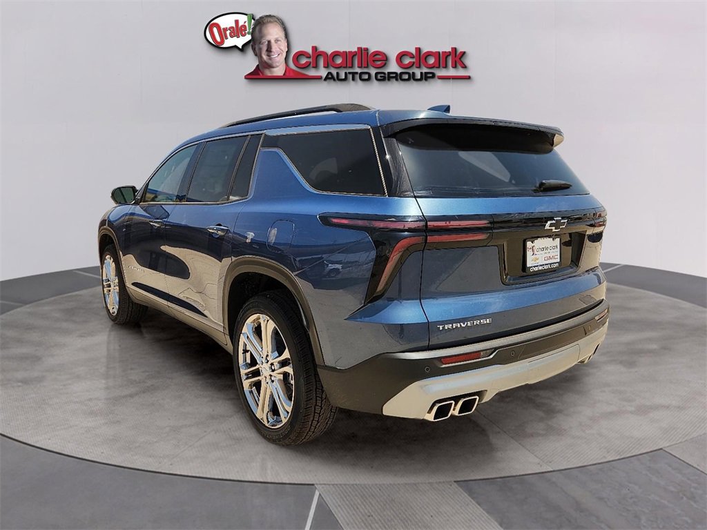 New 2025 Chevrolet Traverse LT w/ Driver Confidence Package image 3