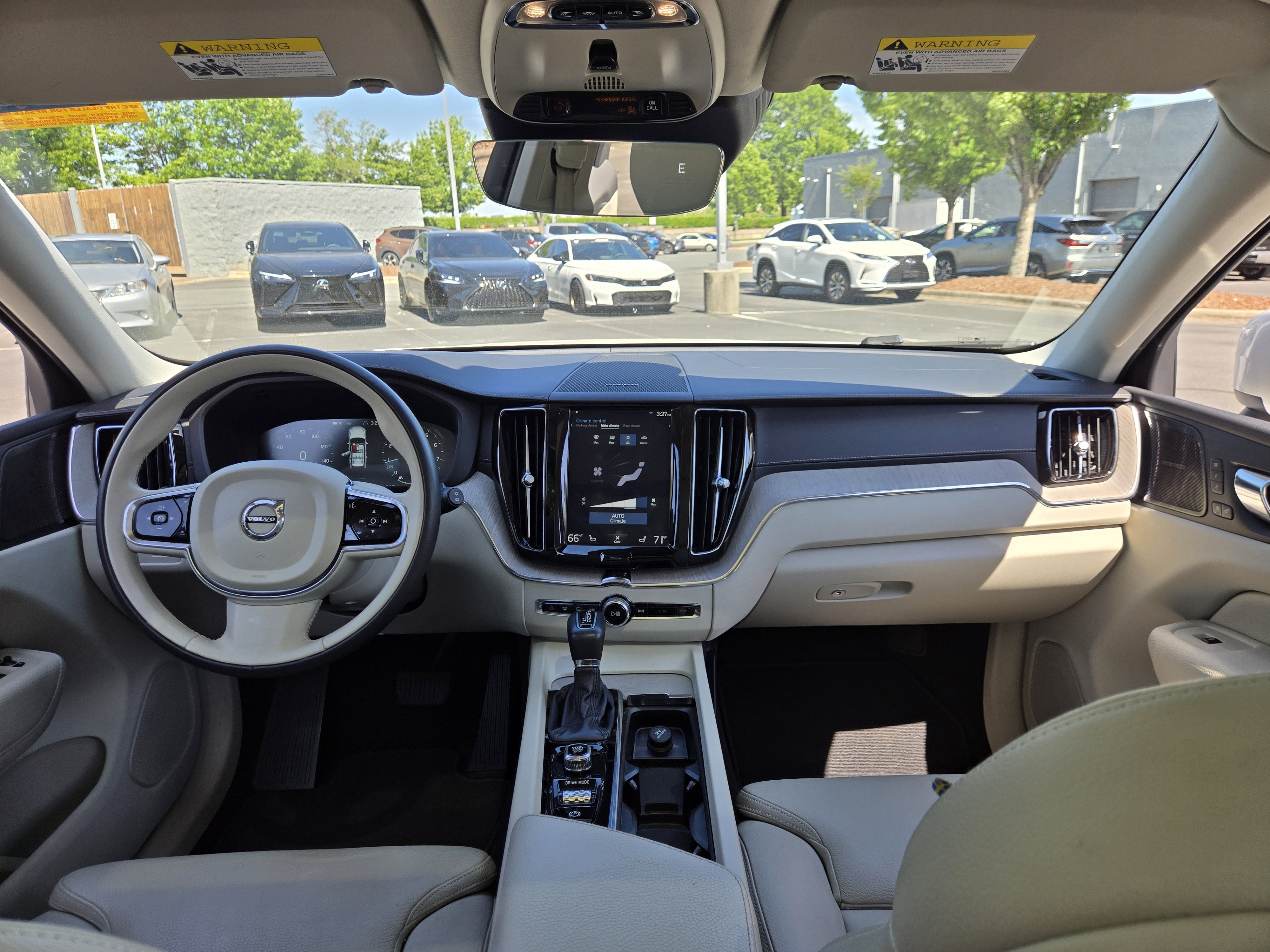 Used 2019 Volvo XC60 T5 Inscription image 28