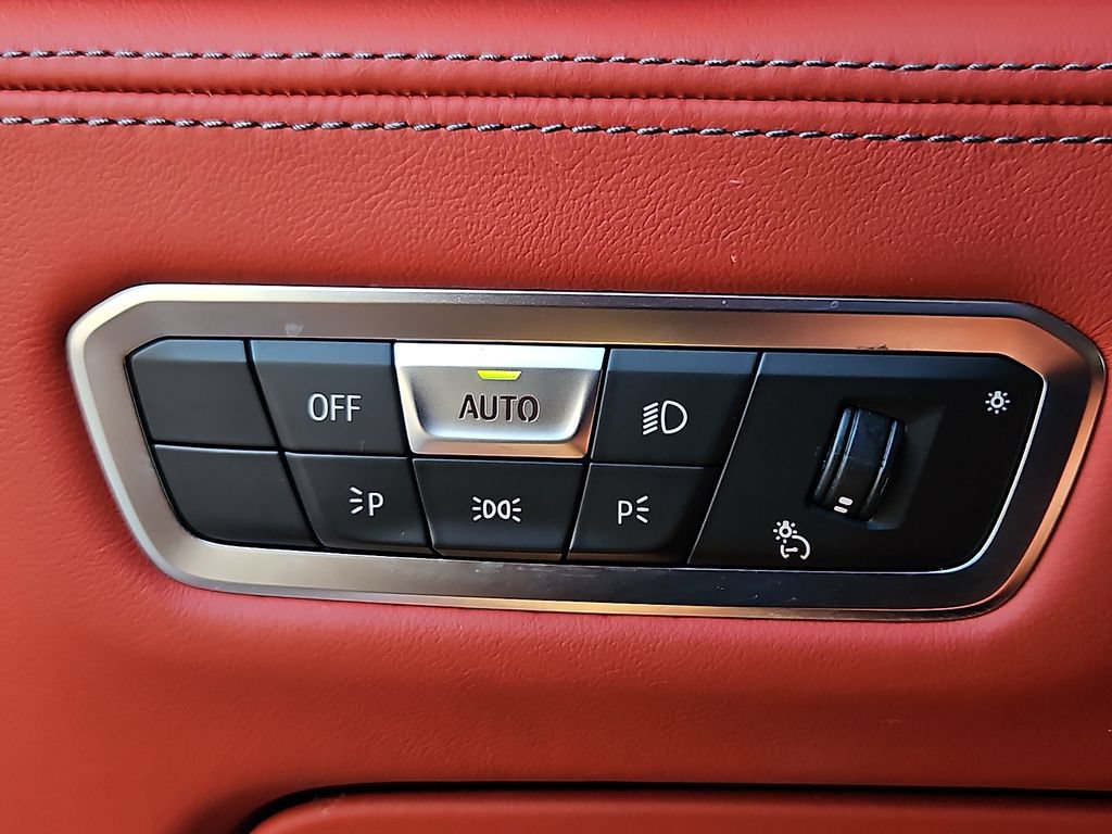 Used 2021 BMW X5 M w/ Competition Package AWD/4WD image 26