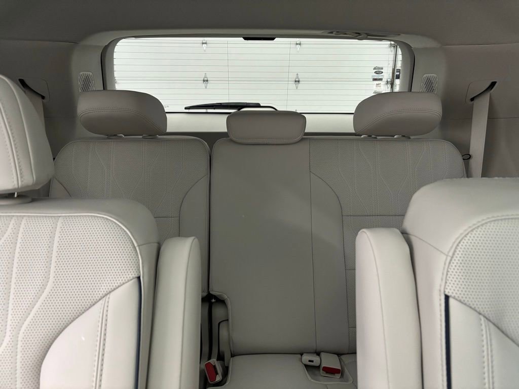 New 2026 Buick Enclave Avenir image 44