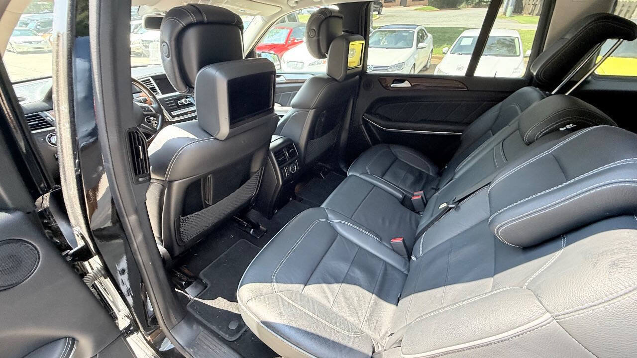 Used 2014 Mercedes-Benz GL 550 4MATIC image 40