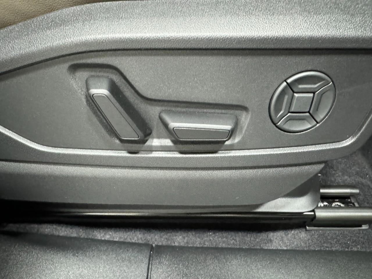 New 2025 Audi Q5 Premium Plus image 20