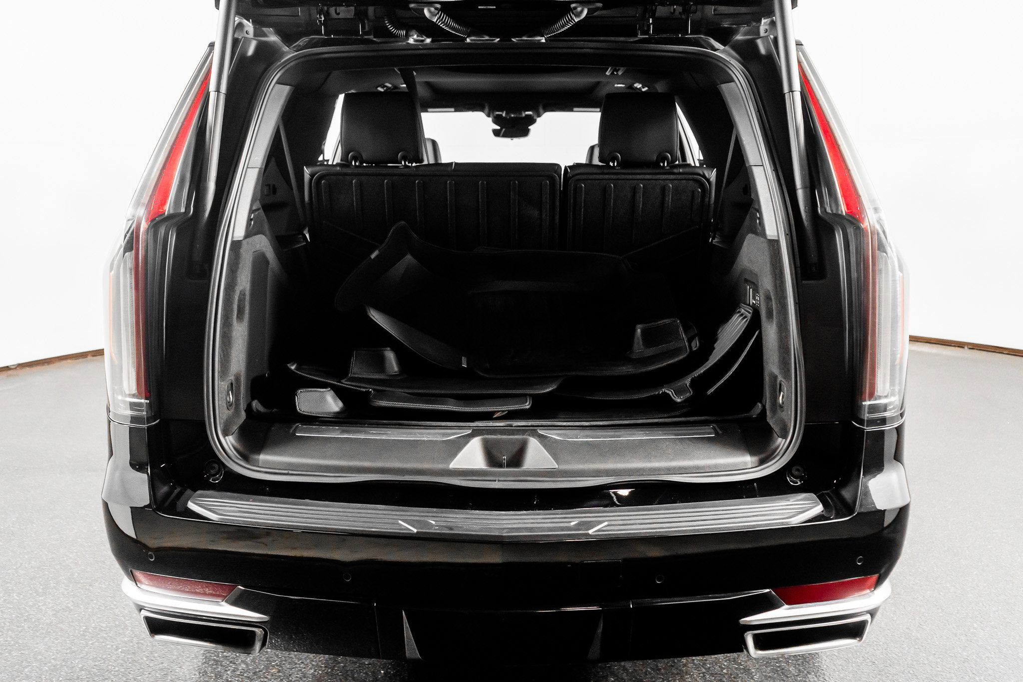 Used 2024 Cadillac Escalade ESV Premium Luxury image 54