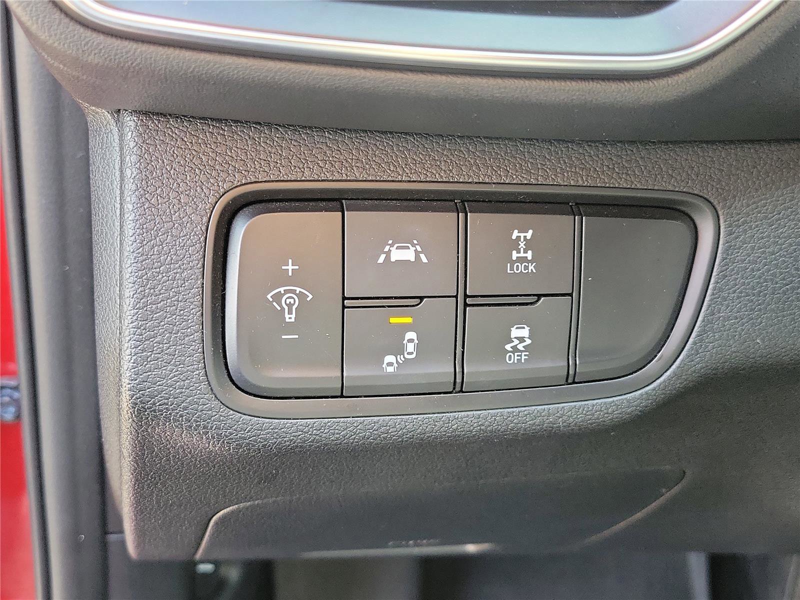 Used 2019 Hyundai Santa Fe SE AWD/4WD image 22