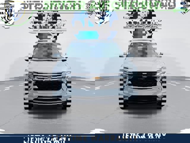 New 2026 Chevrolet Trax LT w/ LT Convenience Package FWD image 3