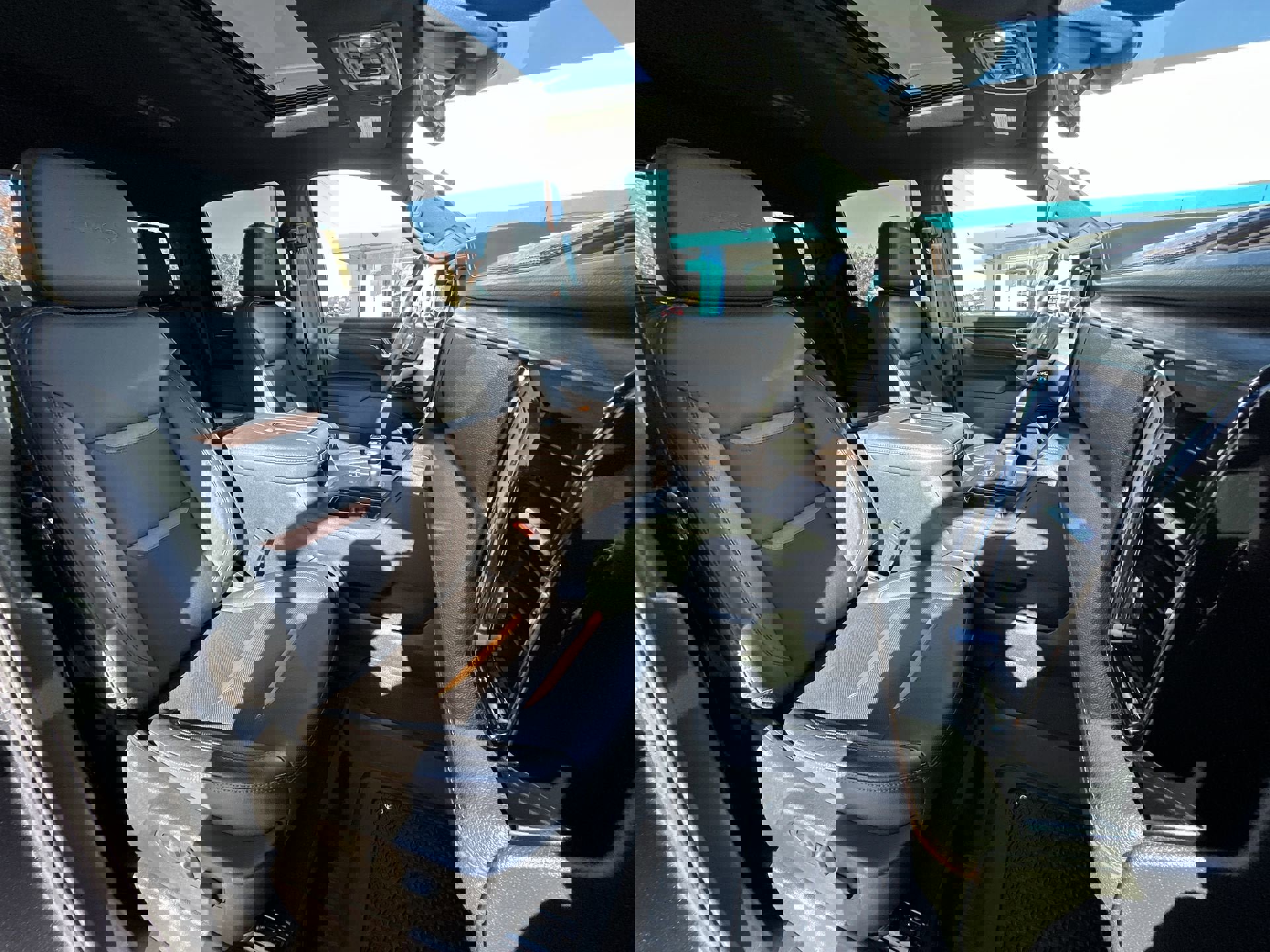 Used 2022 GMC Sierra 1500 AT4 w/ AT4 Premium Package image 23