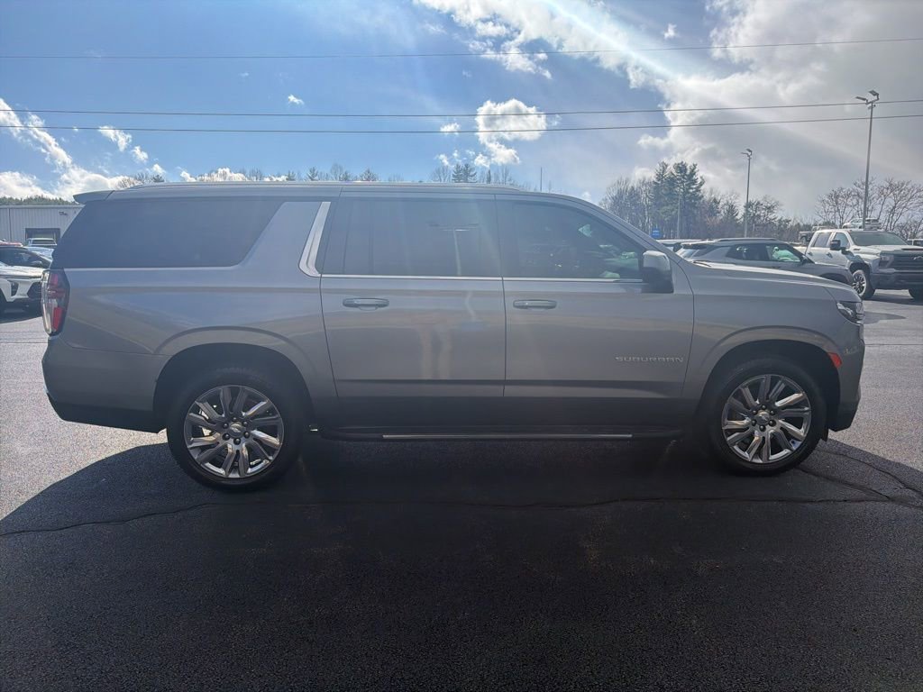 Used 2021 Chevrolet Suburban LT w/ Rear Media and Nav Package image 8