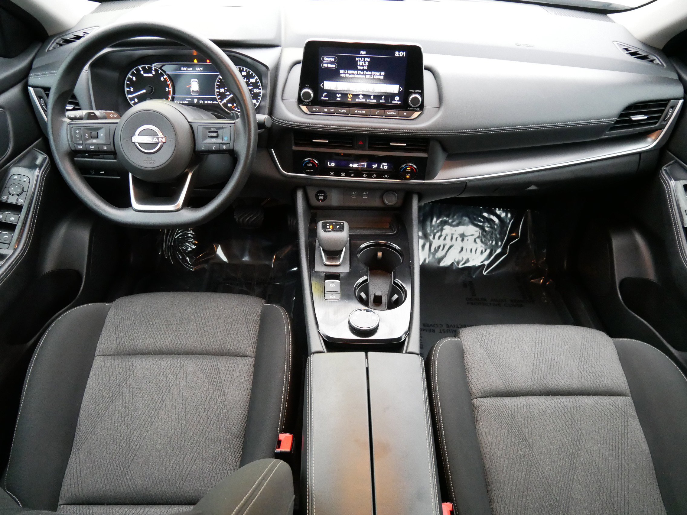 Used 2024 Nissan Rogue SV image 12