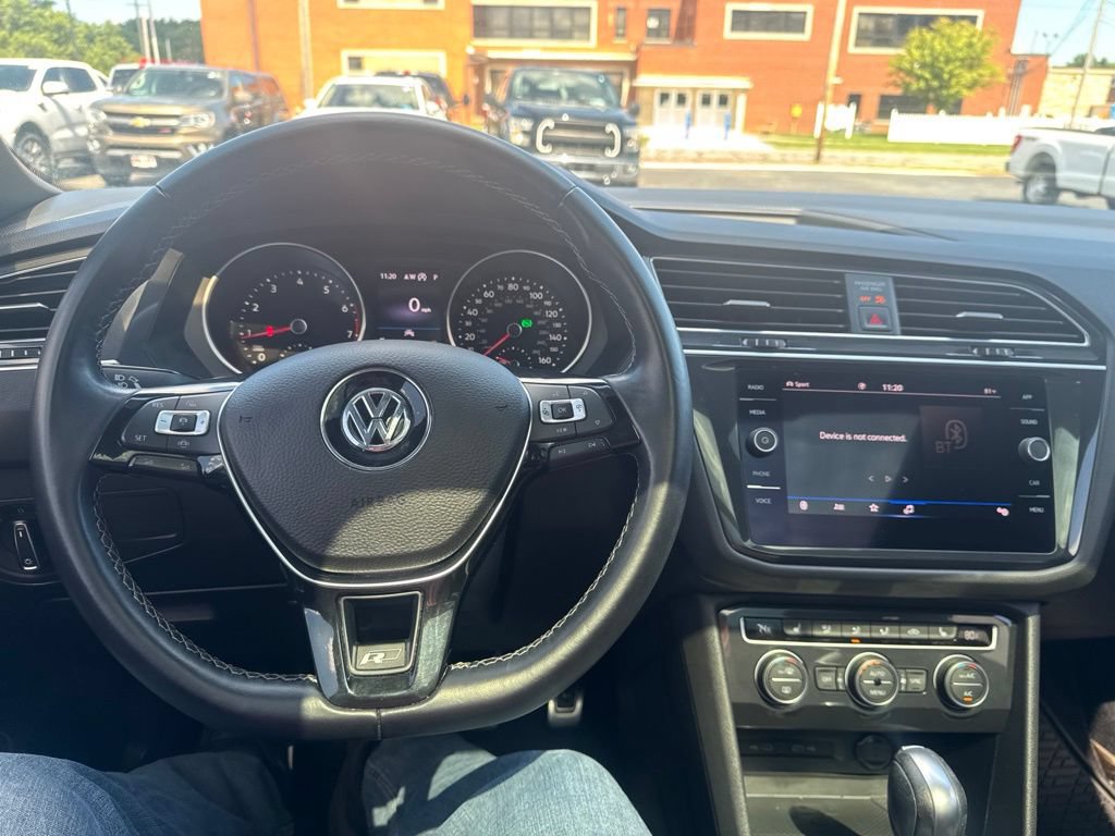 Used 2021 Volkswagen Tiguan SE R-Line AWD/4WD image 15