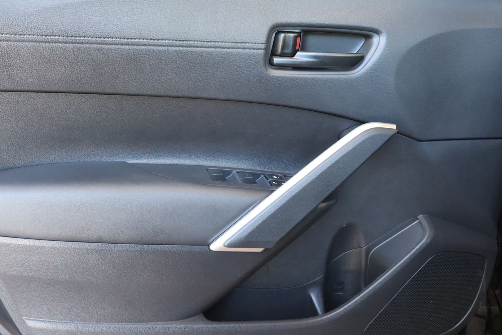 Used 2023 Toyota Corolla Cross S image 10