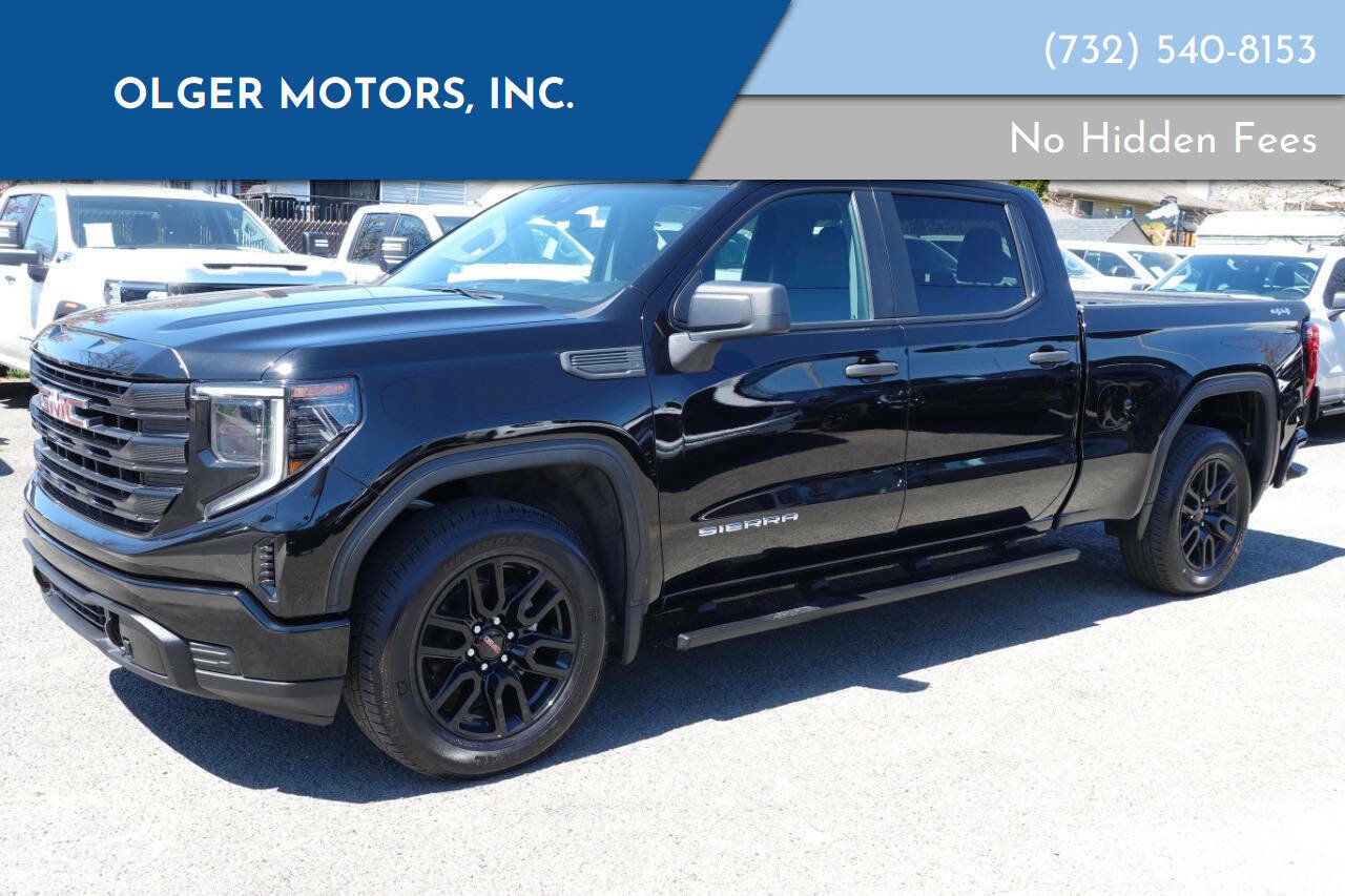 Used 2024 GMC Sierra 1500 Pro w/ Graphite Edition