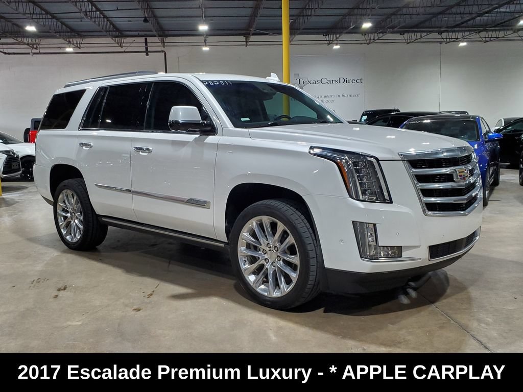 Used 2017 Cadillac Escalade Premium Luxury AWD/4WD image 3