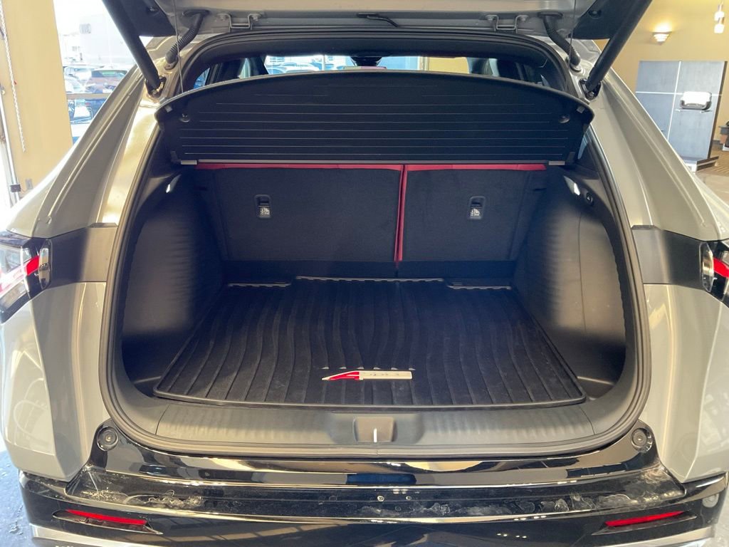 Certified 2025 Acura ADX A-Spec image 23