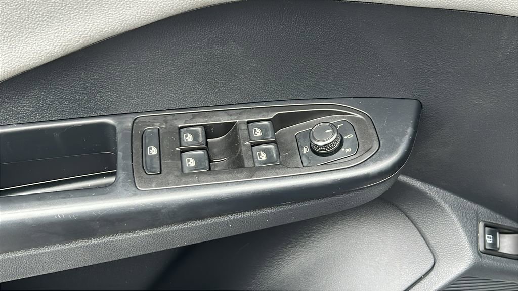 Used 2024 Volkswagen Taos SE image 15