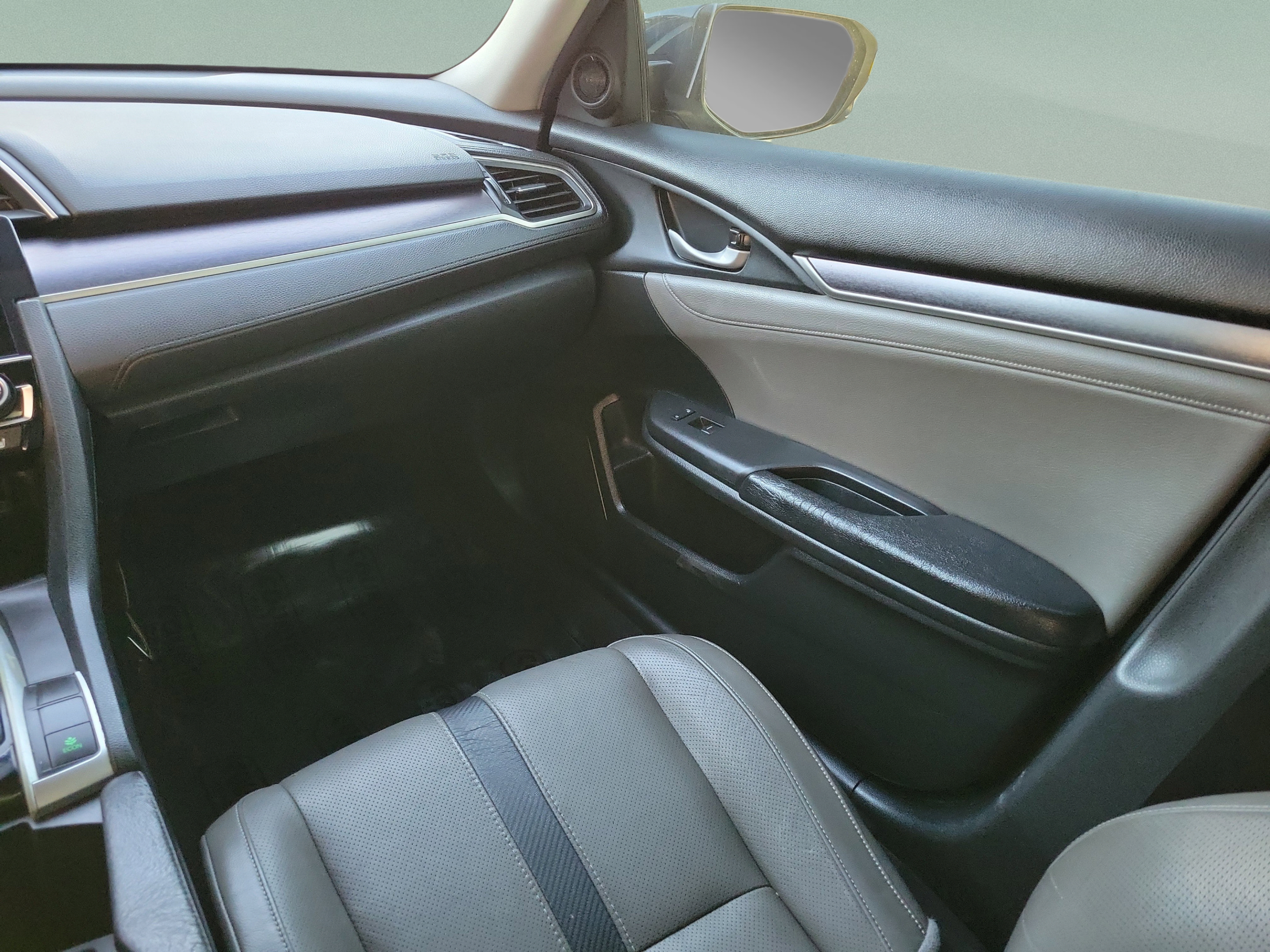 Used 2018 Honda Civic EX-L image 12