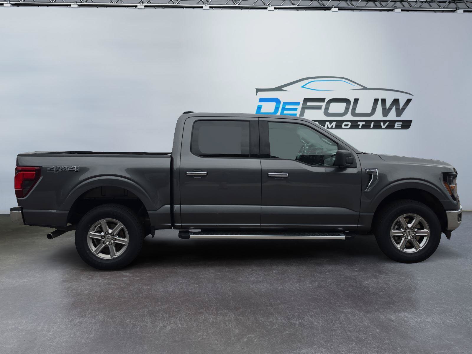 Used 2024 Ford F150 XLT w/ Tow/Haul Package AWD/4WD image 2