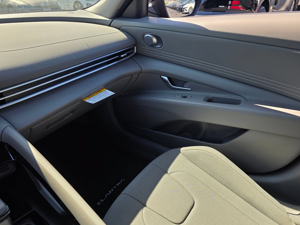 New 2026 Hyundai Elantra Sport FWD image 26