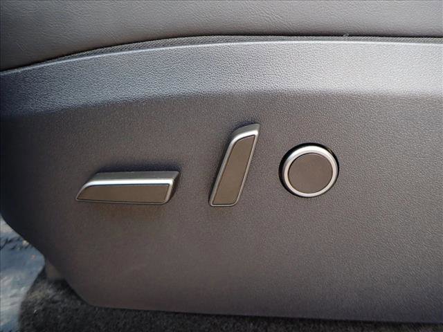 Used 2024 Tesla Model Y Performance image 13