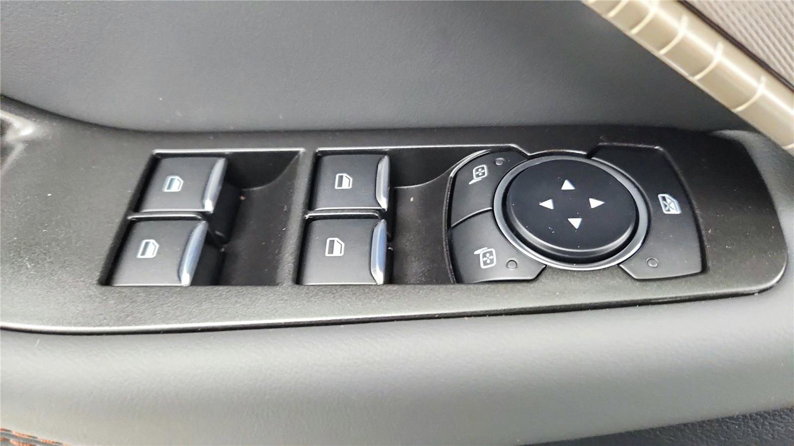 New 2026 Ford Explorer Active image 25