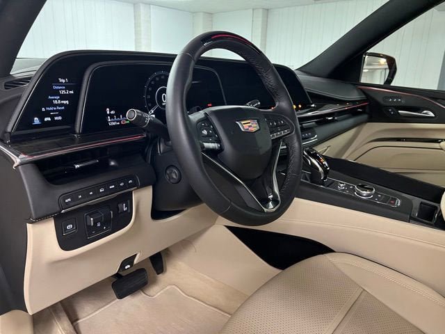 Certified 2024 Cadillac Escalade Premium Luxury w/ Performance Package AWD/4WD image 14