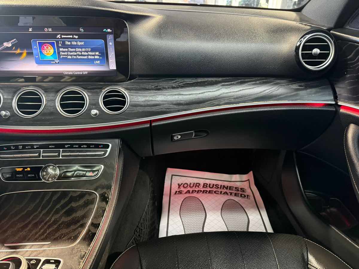 Used 2019 Mercedes-Benz E 300 4MATIC w/ Premium 1 Package image 25