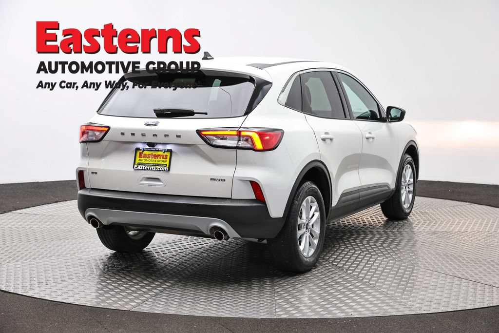 Used 2022 Ford Escape SE w/ Convenience Package AWD/4WD image 5