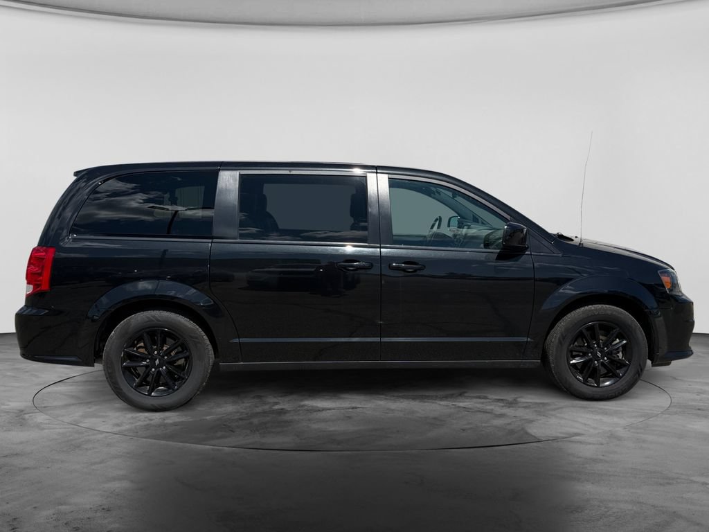 Used 2020 Dodge Grand Caravan GT FWD image 11