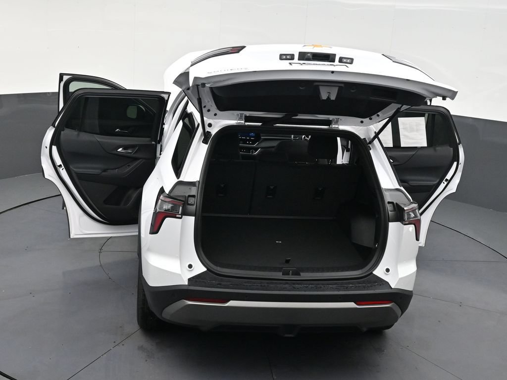 Used 2025 Chevrolet Equinox LT w/ Safety and Technology Package FWD image 31