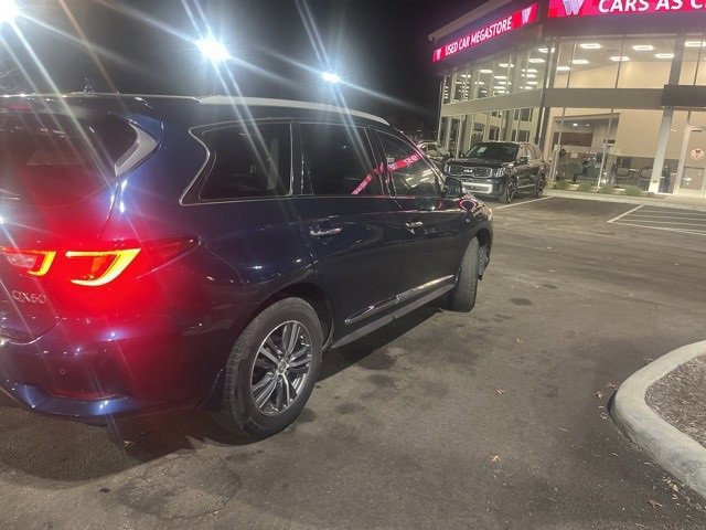 Used 2018 INFINITI QX60 AWD w/ Premium Plus Package image 2