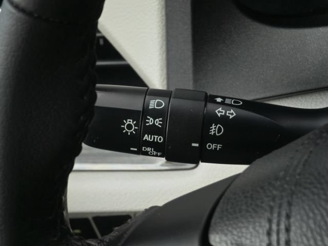 Used 2017 Toyota Sienna XLE w/ XLE Navigation Package FWD image 22