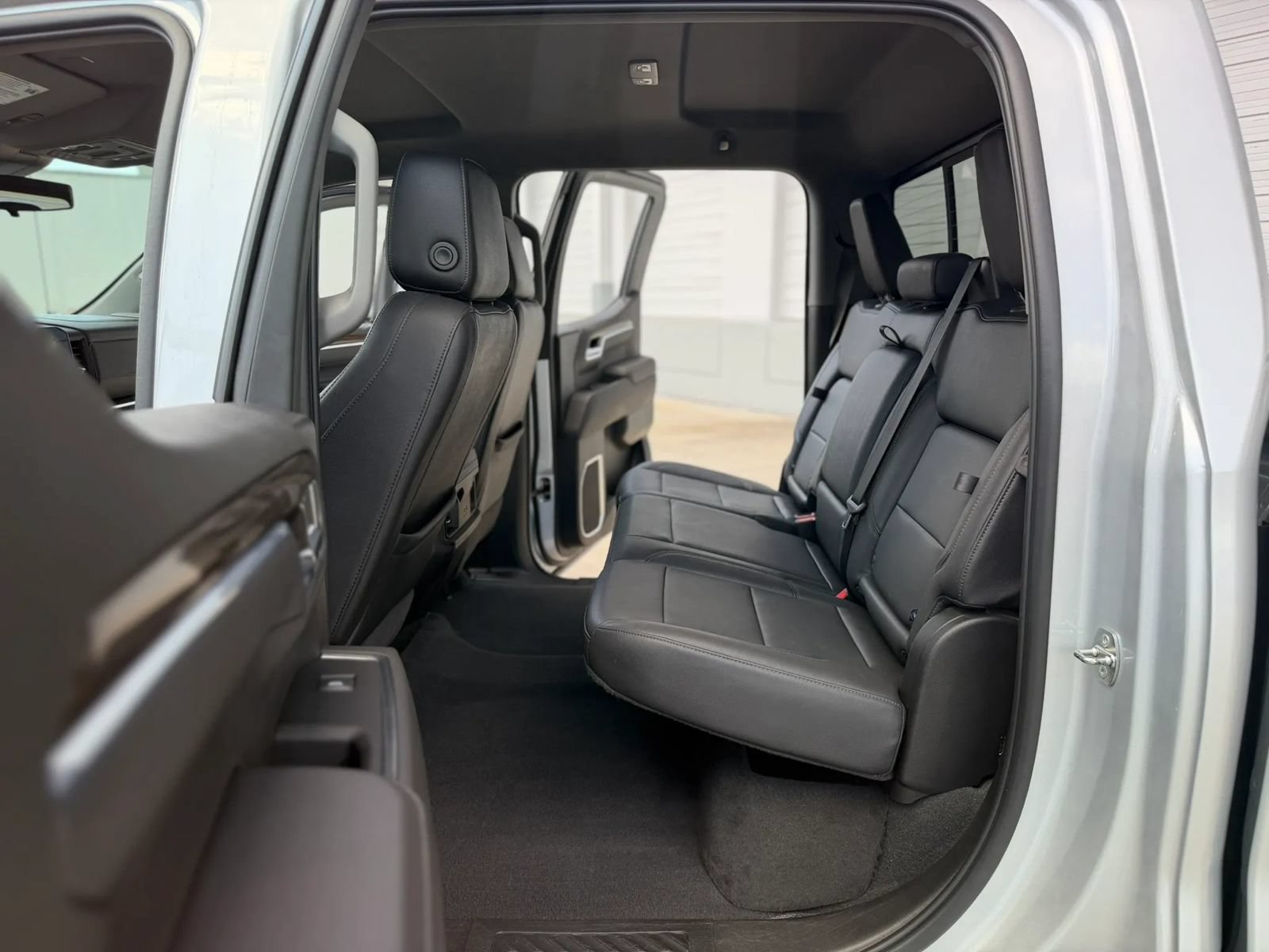 Used 2022 Chevrolet Silverado 1500 RST AWD/4WD image 23