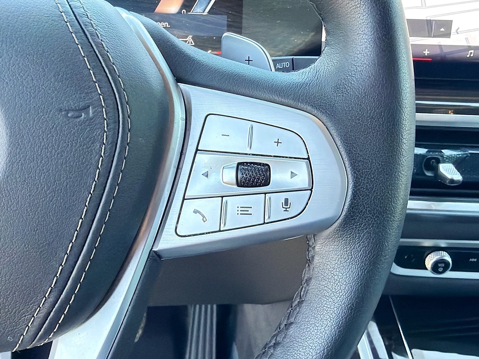 Used 2026 BMW X7 xDrive40i AWD/4WD image 40