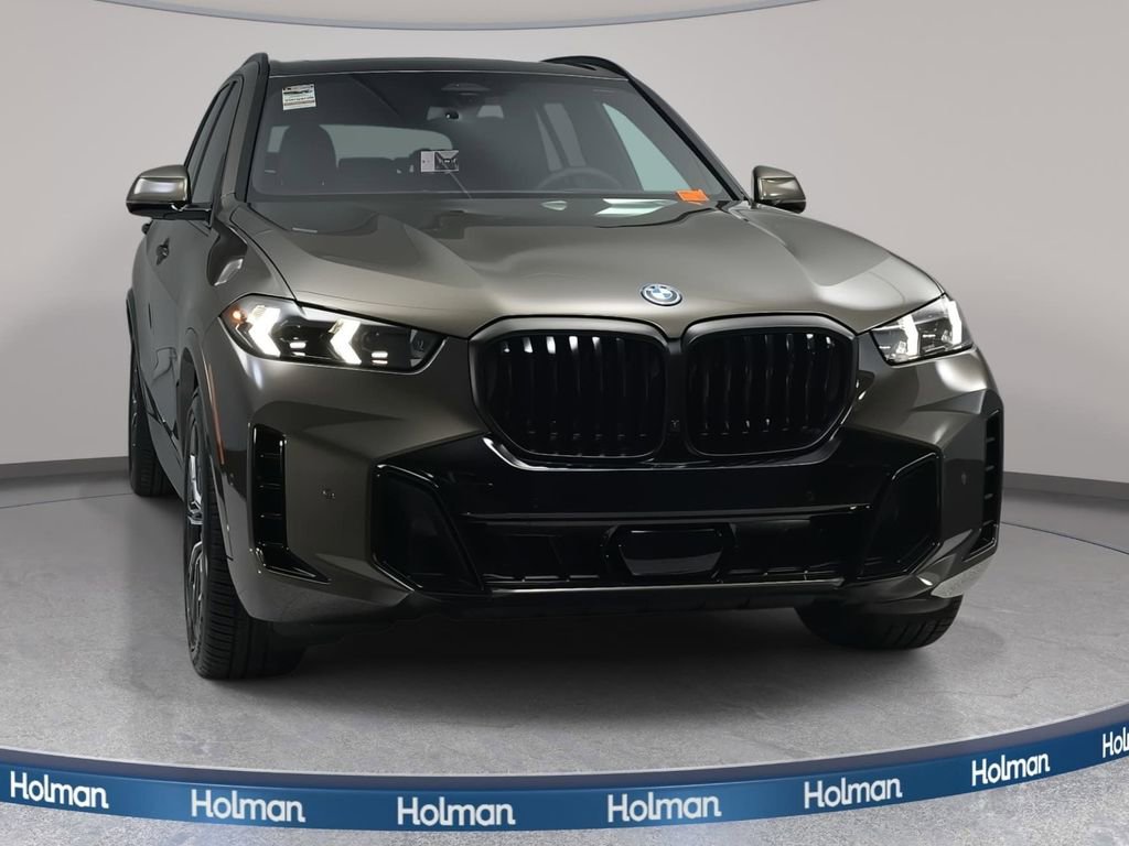 New 2026 BMW X5 xDrive50e w/ M Sport Package image 2