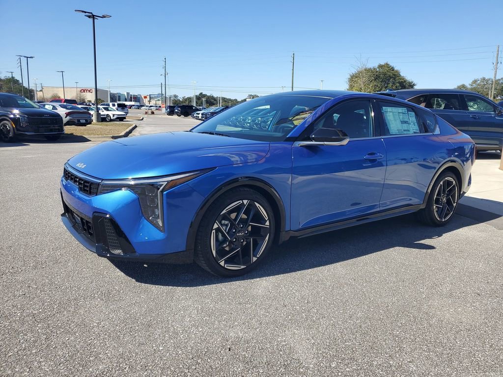New 2025 Kia K4 GT-Line image 2