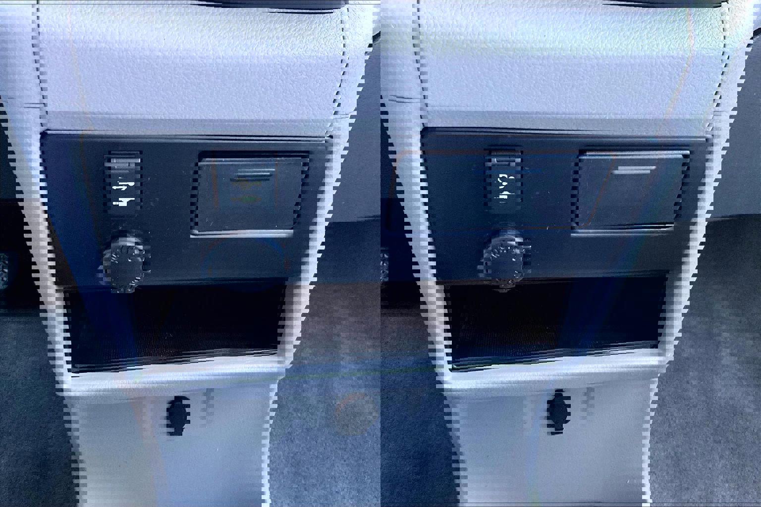 Used 2018 Toyota Sienna LE image 22