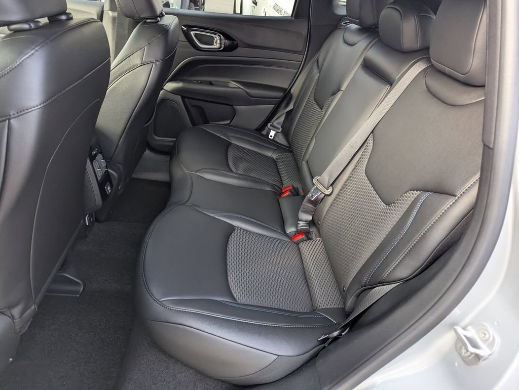 New 2026 Jeep Compass Latitude AWD/4WD image 29