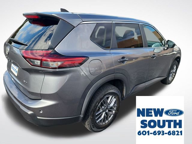 Used 2024 Nissan Rogue S image 5