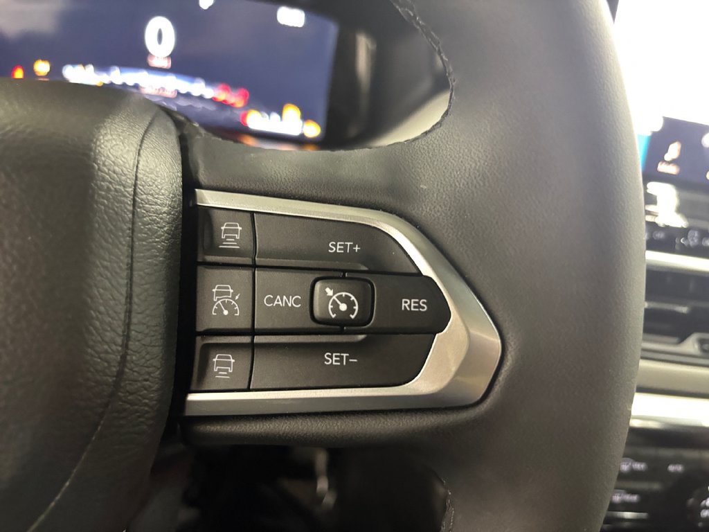 Used 2023 Jeep Compass Limited w/ Elite Group AWD/4WD image 25