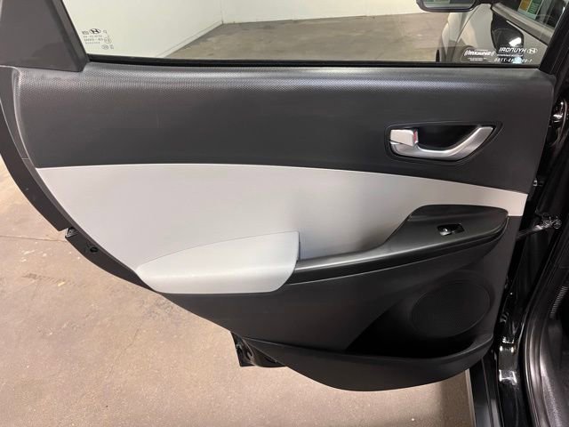 Used 2023 Hyundai Kona SEL image 16