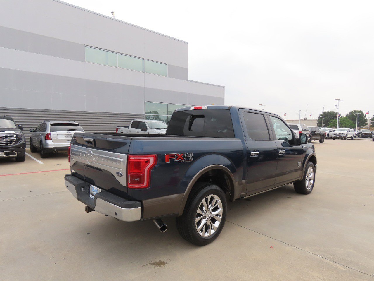 Used 2015 Ford F150 King Ranch w/ Equipment Group 601A Luxury AWD/4WD image 10