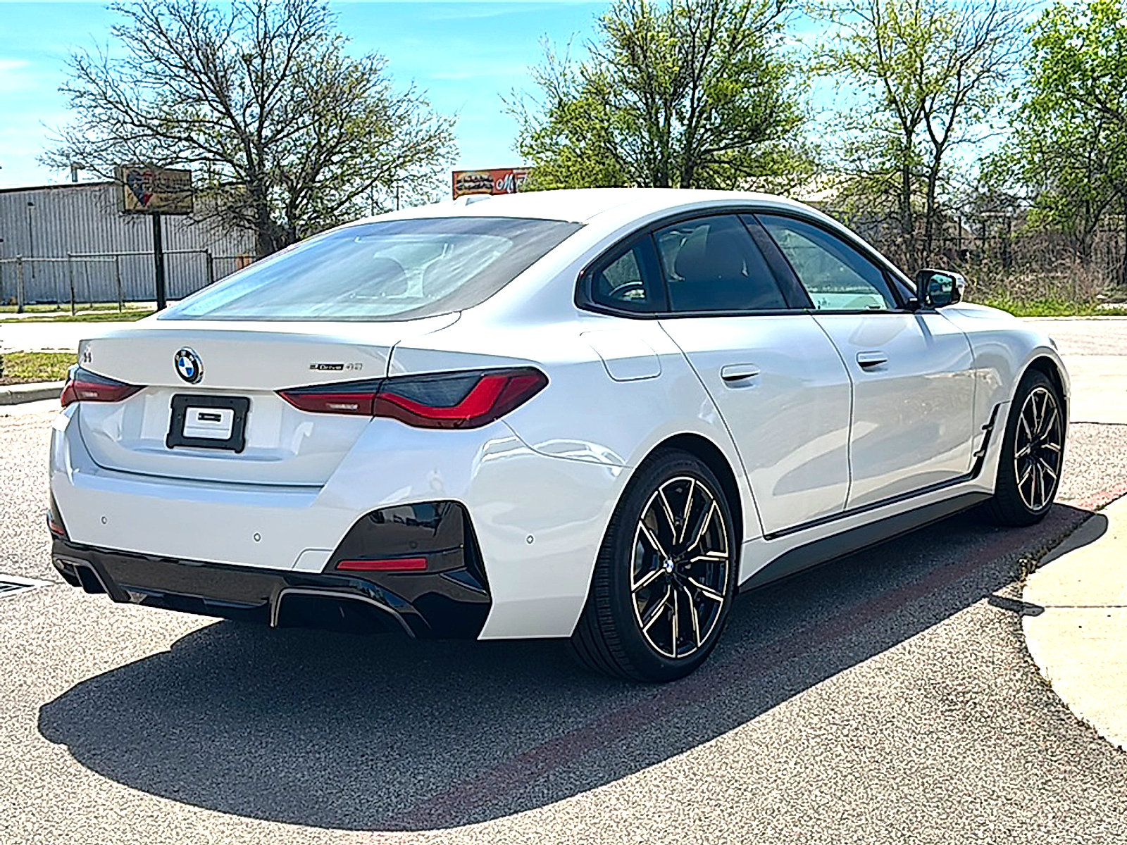 New 2026 BMW i4 eDrive40 w/ M Sport Package RWD image 8