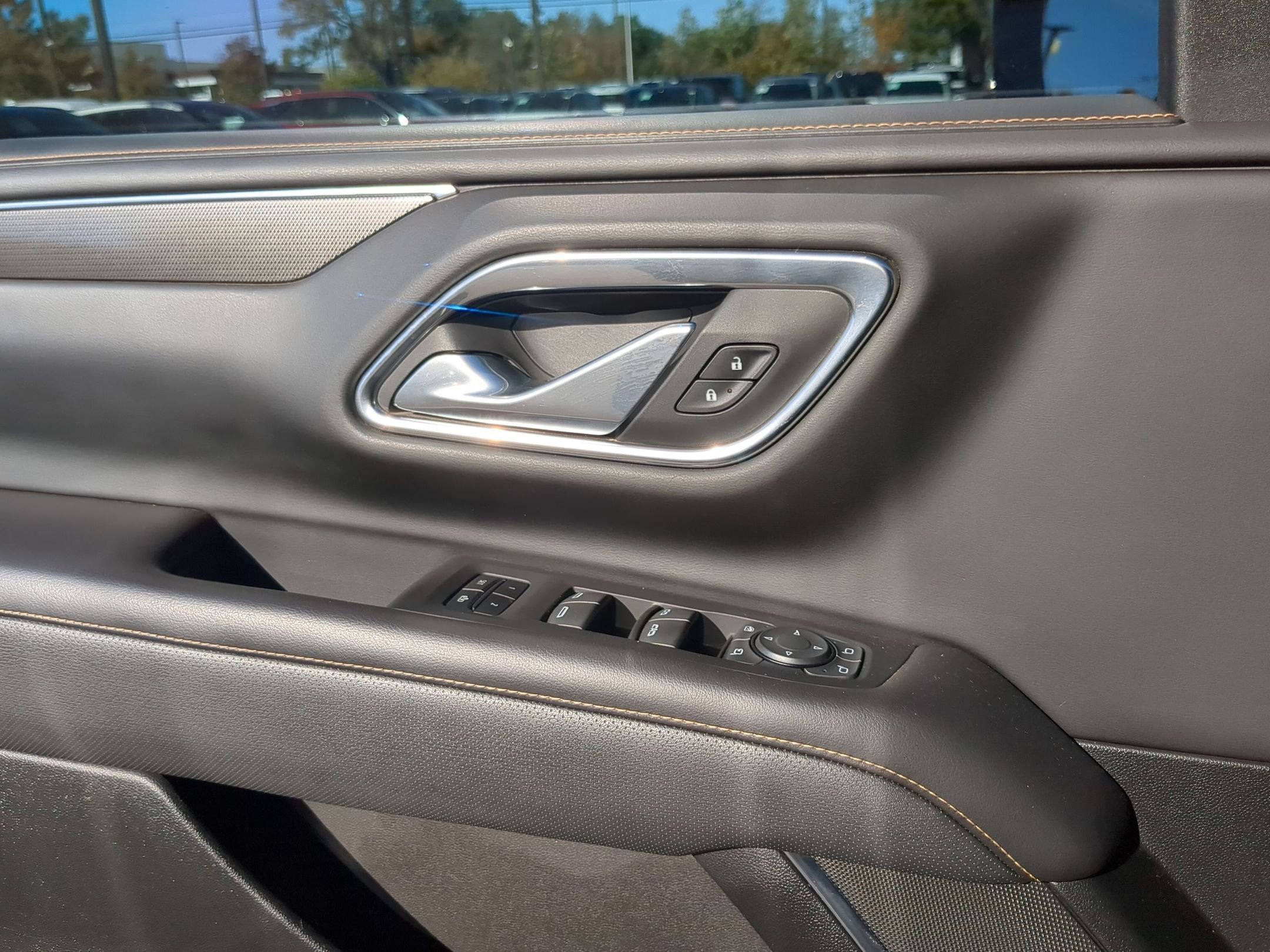 Used 2021 GMC Yukon AT4 w/ Rear Media and Nav Package image 12