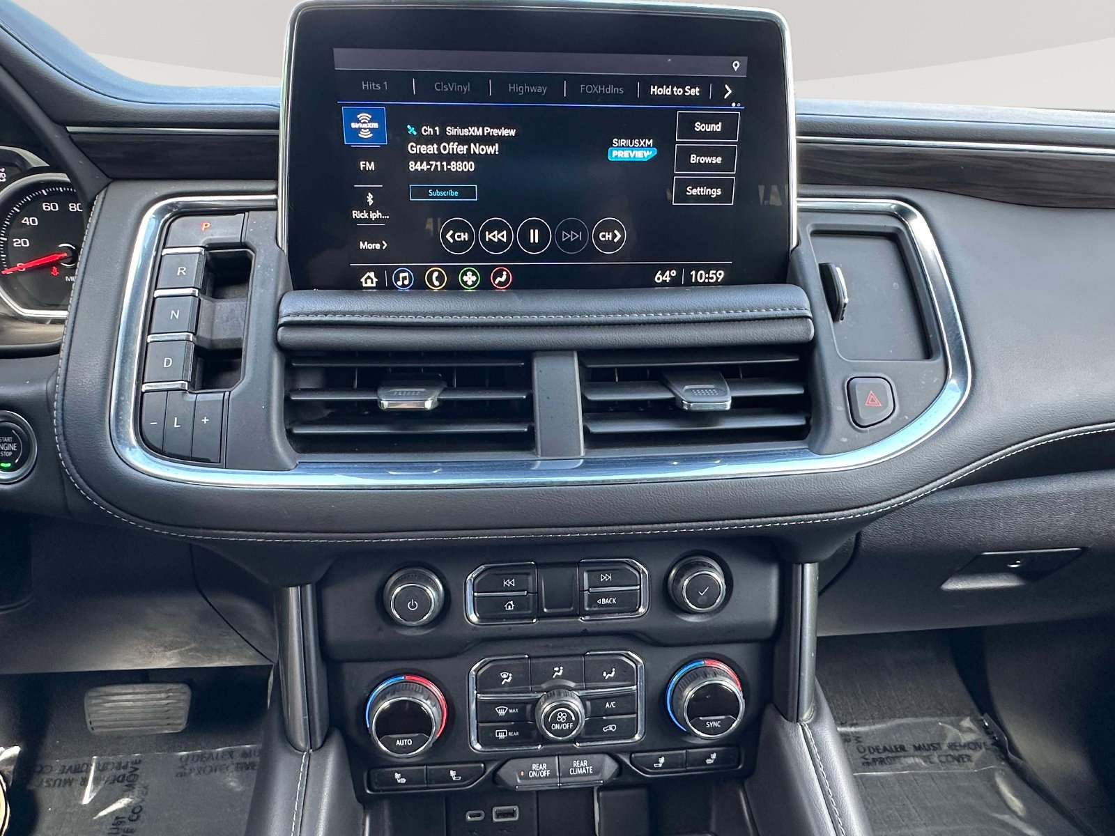 Used 2021 Chevrolet Tahoe Z71 w/ Z71 Off-Road Package AWD/4WD image 9