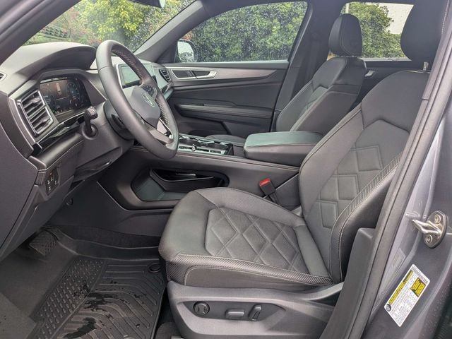 Used 2024 Volkswagen Atlas Cross Sport SE FWD image 7